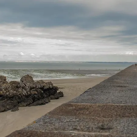 Au Bruit Des Vagues * Binic