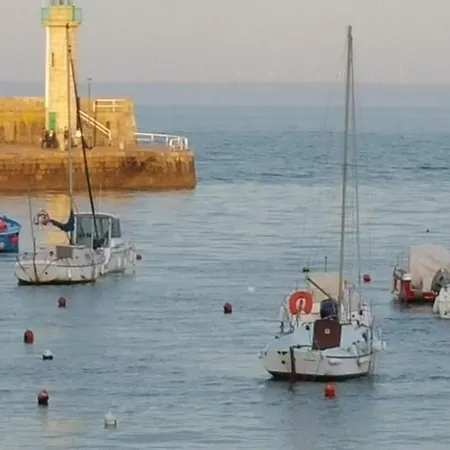 Au Bruit Des Vagues Binic